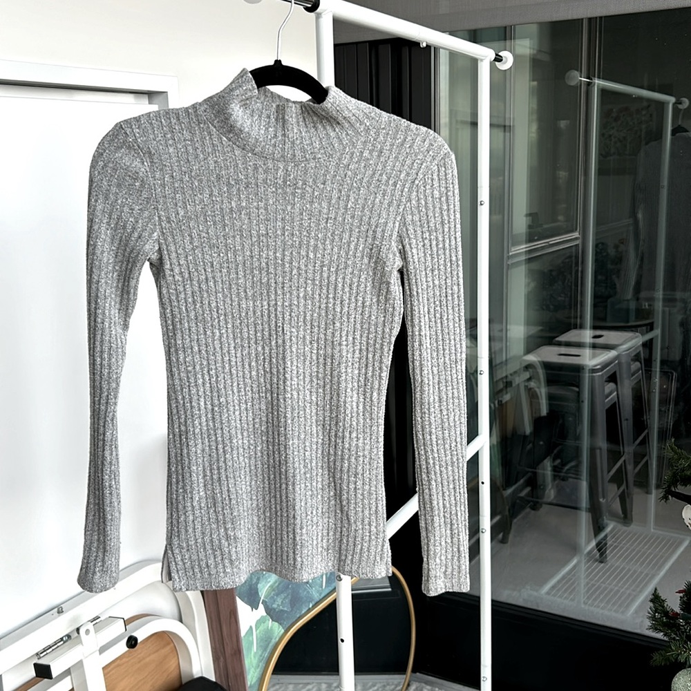 Gray Ribbed Turtleneck top